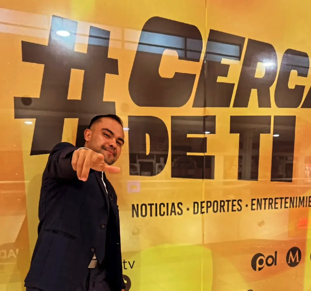 Héctor Olivas, case media